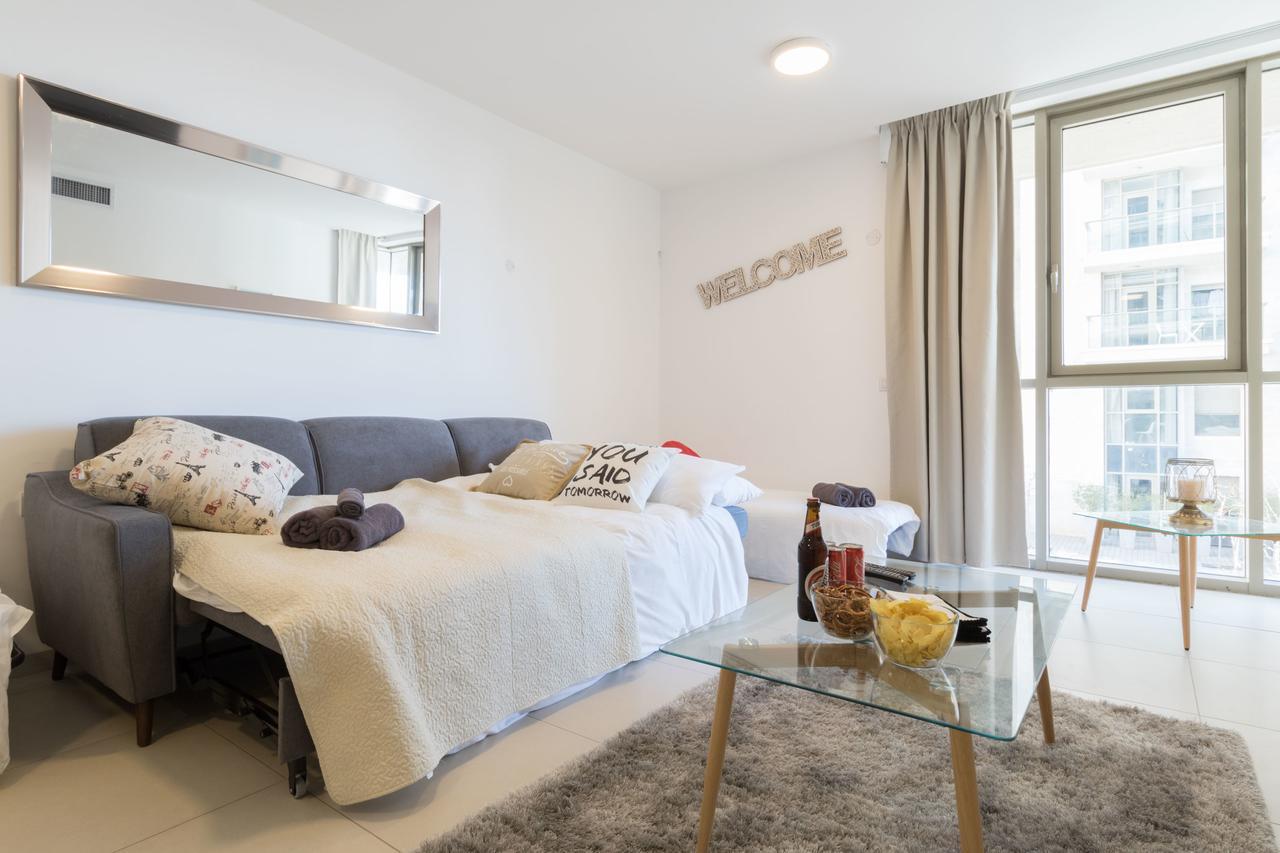 Luxury One-Bedroom Apartment/Parking In City Center エルサレム エクステリア 写真