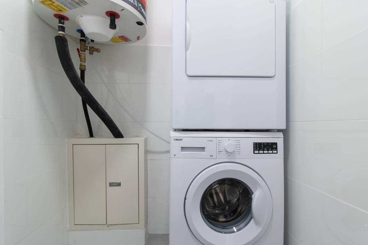 Luxury One-Bedroom Apartment/Parking In City Center エルサレム エクステリア 写真