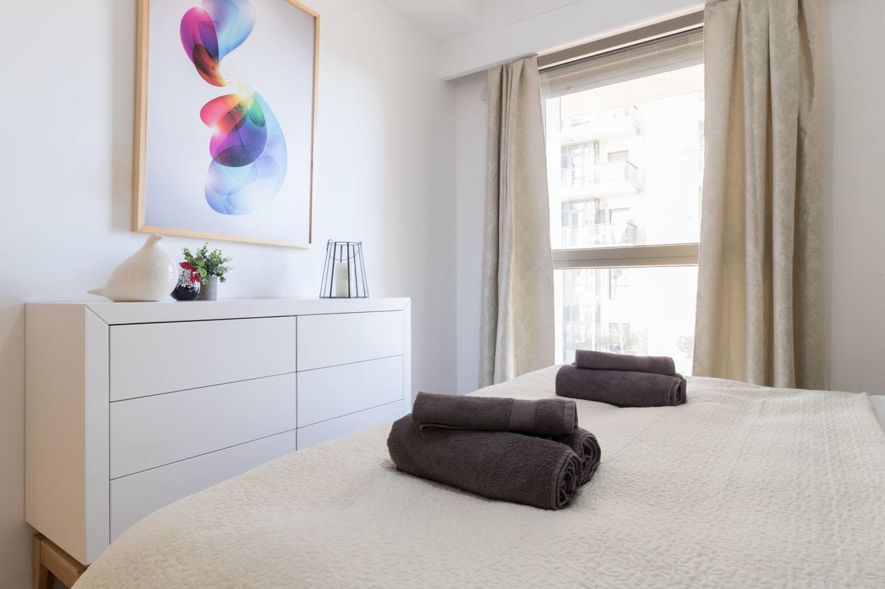 Luxury One-Bedroom Apartment/Parking In City Center エルサレム エクステリア 写真