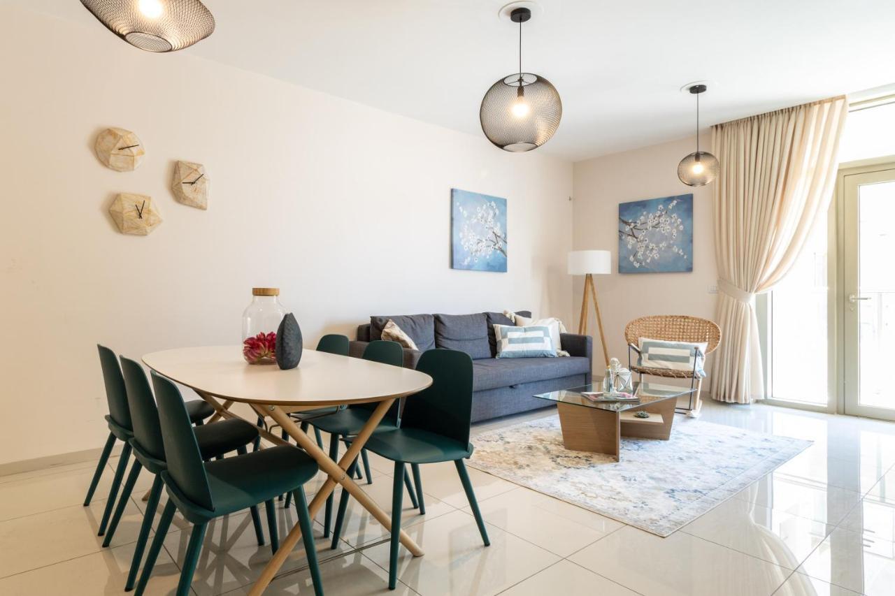 Luxury One-Bedroom Apartment/Parking In City Center エルサレム エクステリア 写真