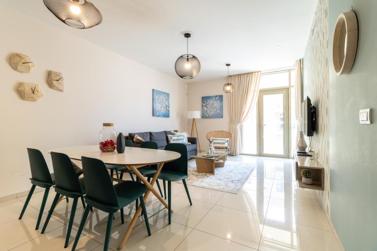 Luxury One-Bedroom Apartment/Parking In City Center エルサレム エクステリア 写真